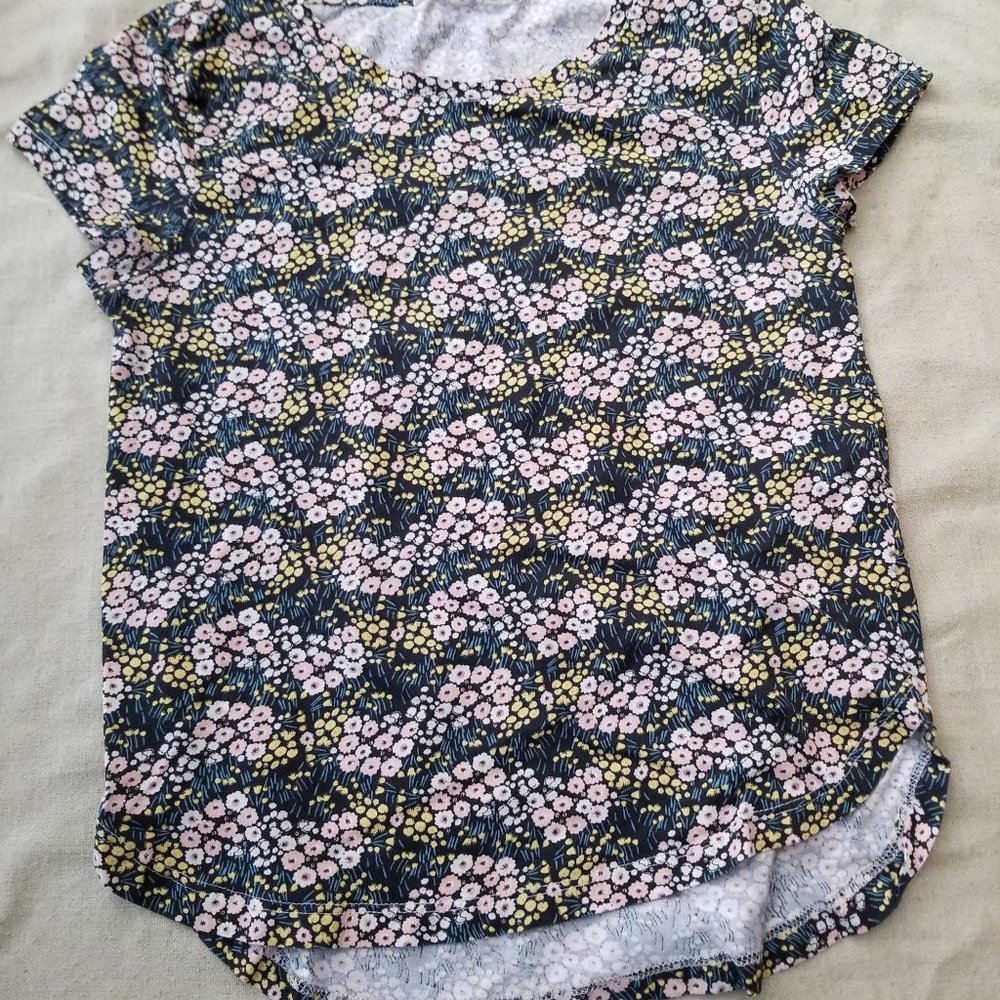 H&M Floral Print Tee Size XS